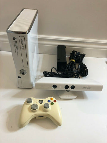 Microsoft Xbox 360 Special Edition 4GB Kinect  Bundle White Console, Rare!